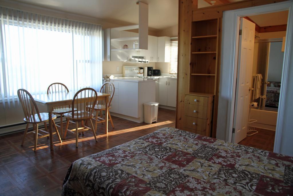 Auberge Motel 4 Saisons Blanc-Sablon Værelse billede