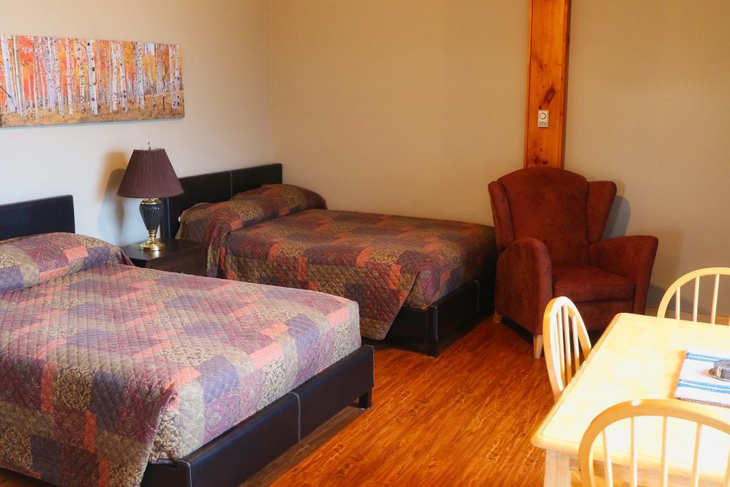 Auberge Motel 4 Saisons Blanc-Sablon Eksteriør billede